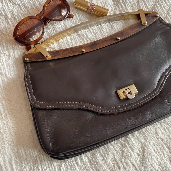 Vintage 1960s Brown Leather & Wood Frame w Gold Tone Rivets Top Handle Handbag - Picture 4 of 13